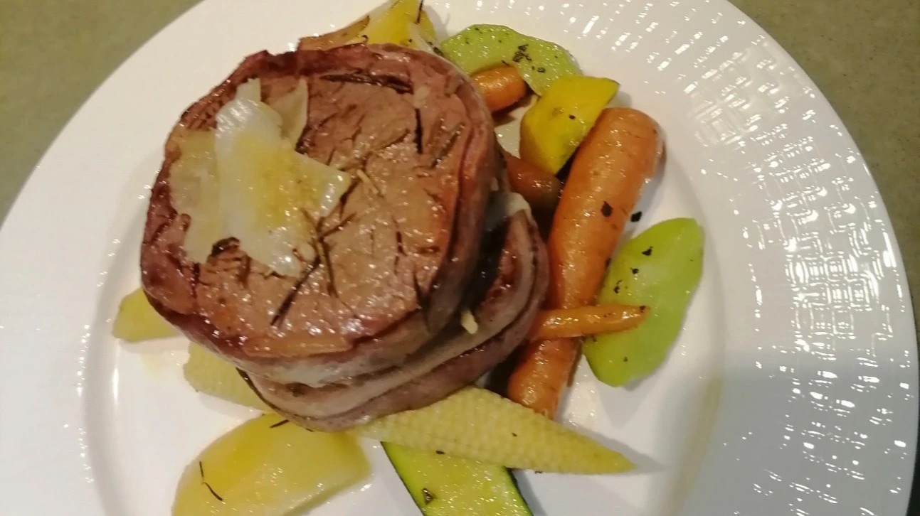 LOMITO CON VEGETALES MINI.jpg