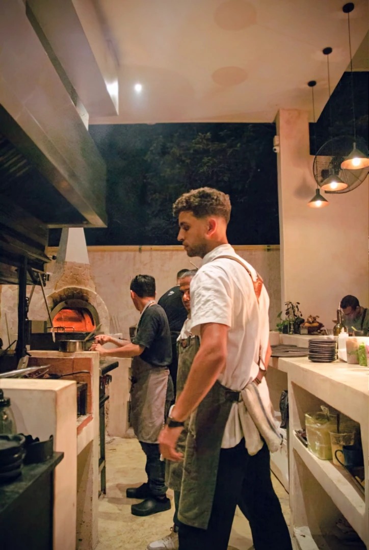 Técnica del chef con sabores locales