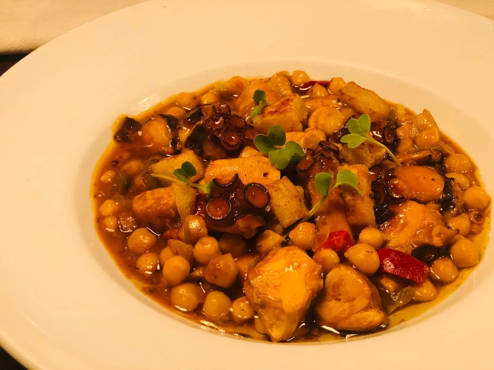 ropa vieja de pulpo.jpeg