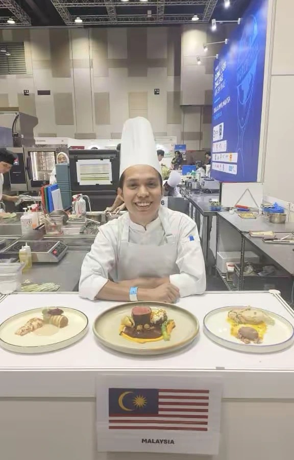 Comp Pic with dish GCC.png