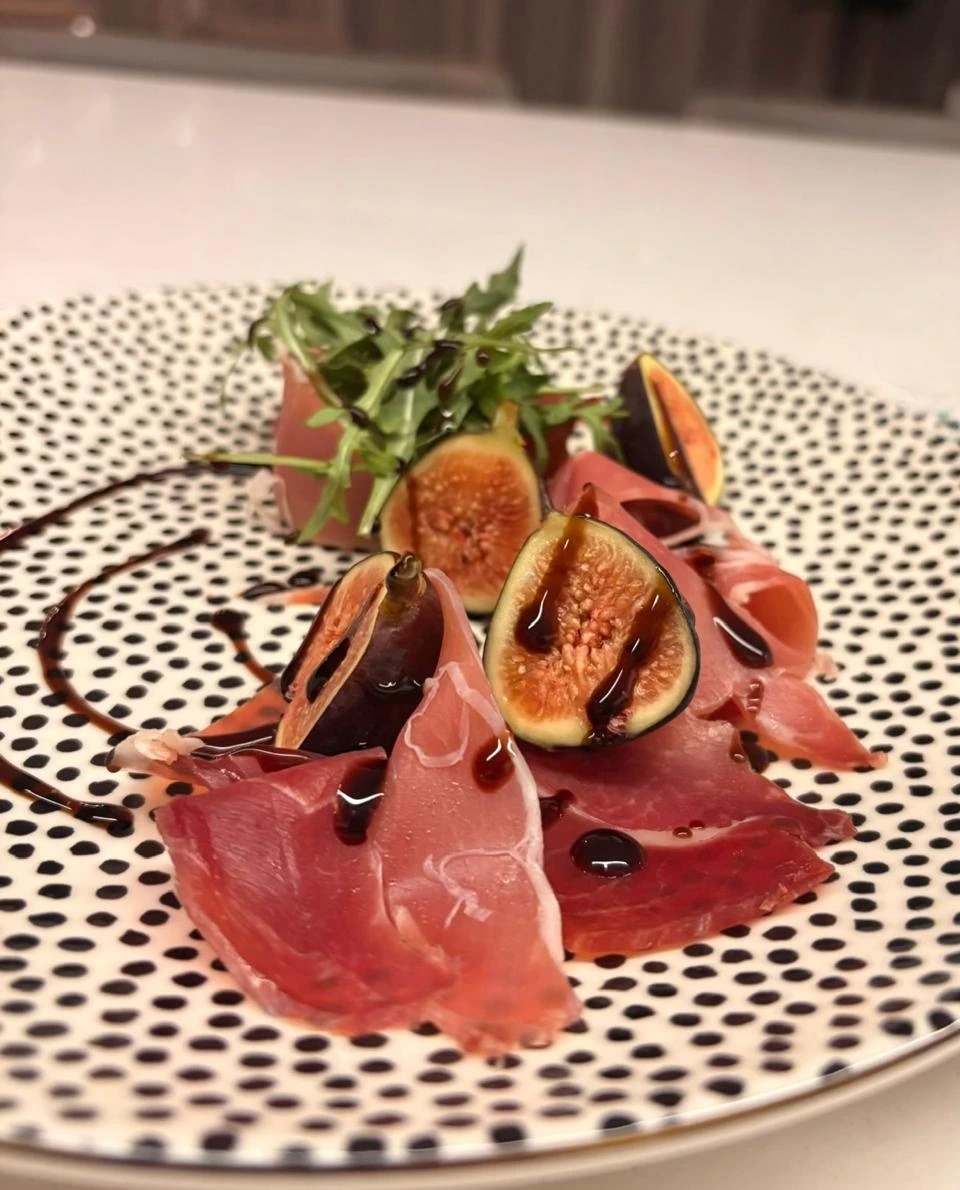 Higos con jamòn serrano.jpeg