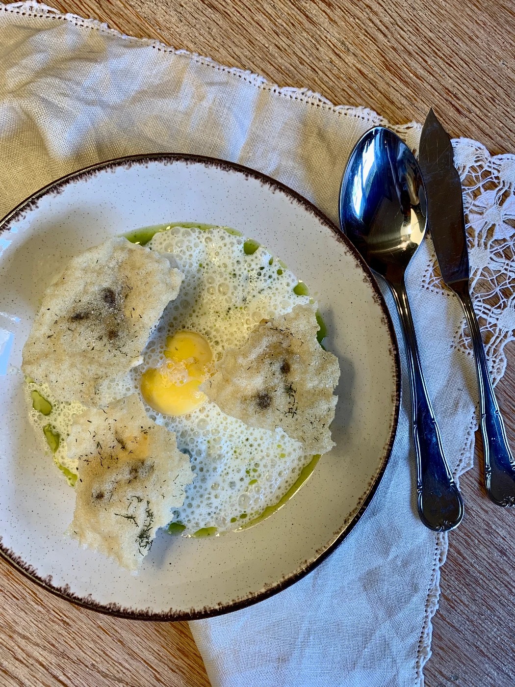 Amanecer sobre el mar.jpg