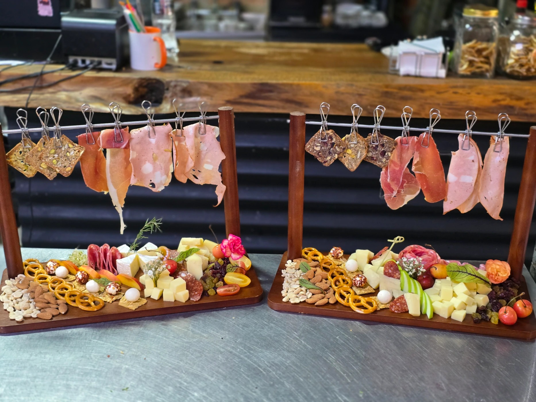 20251219_180946.jpg 20251219_180946.jpg