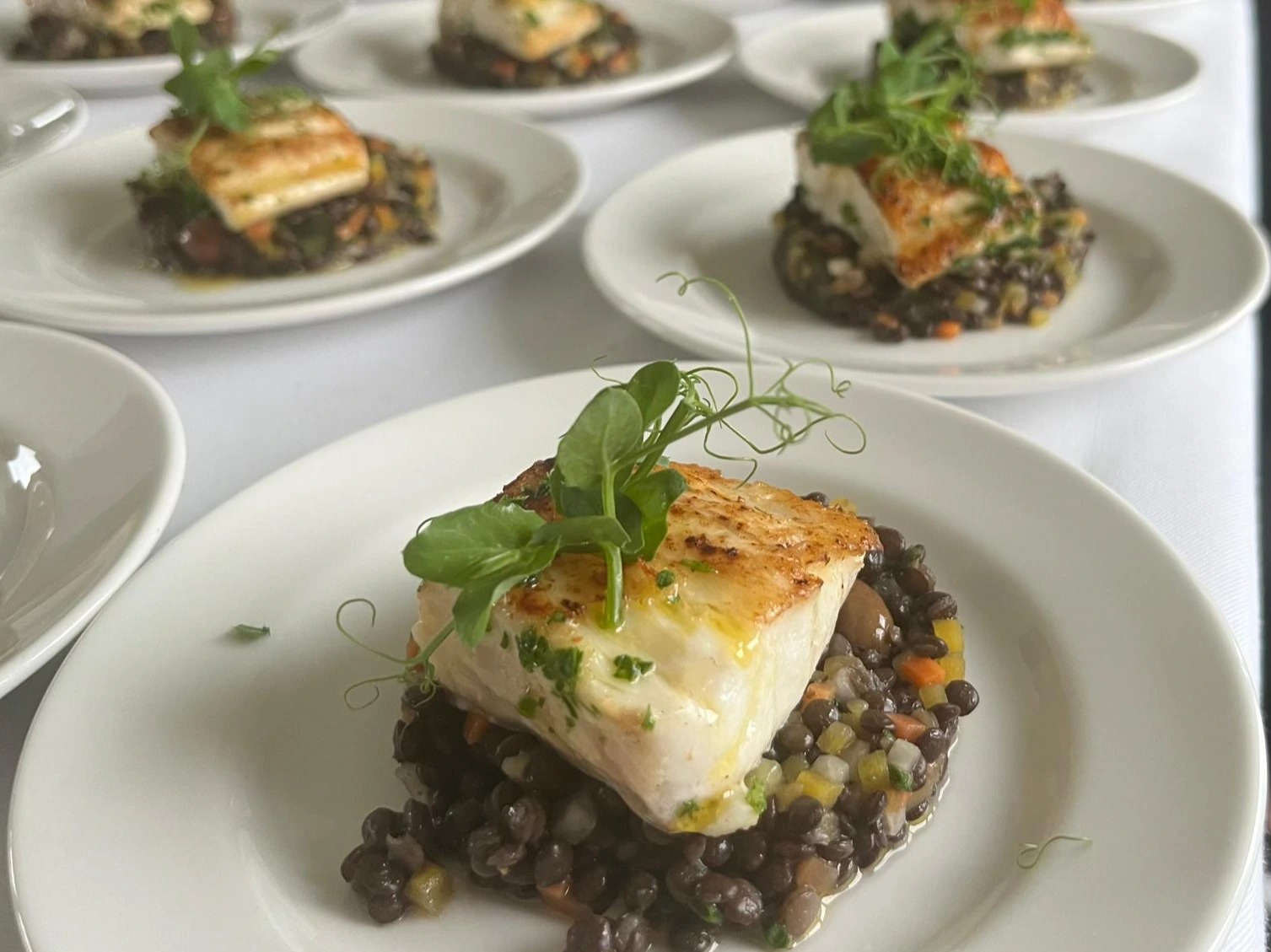 Filetto di Branzino con insalata di Lenticchie Beluga.jpeg