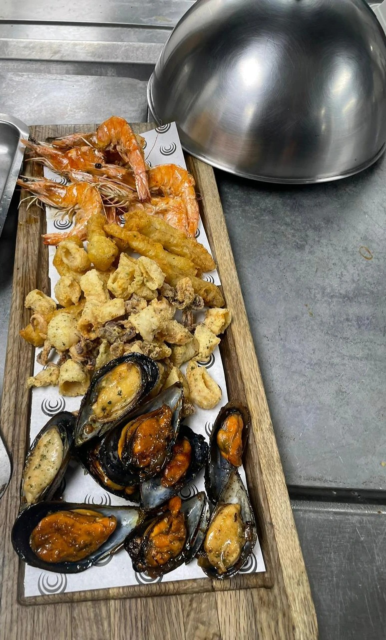 SEAFOOD PLATTER.jpeg