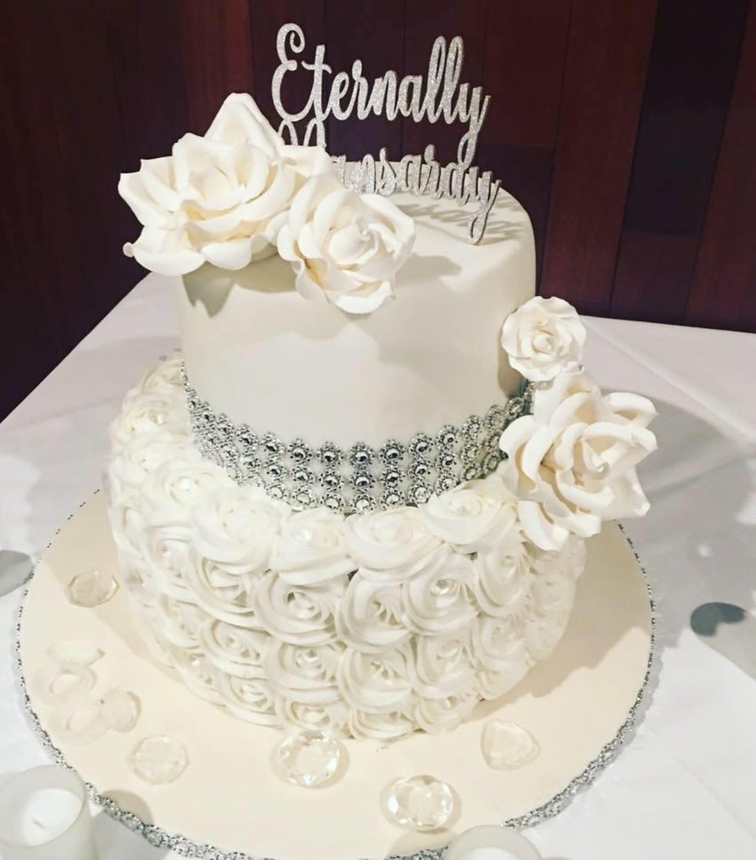 DE LOR CAKERY WHITE WEDDING CAKE.jpg DE LOR CAKERY WHITE WEDDING CAKE.jpg