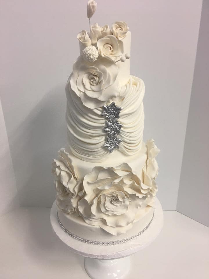 DE LOR CAKERY WINTER WHITE WEDDING CAKE.jpg DE LOR CAKERY WINTER WHITE WEDDING CAKE.jpg