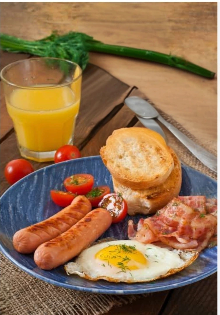 DESAYUNO  AMERICANO