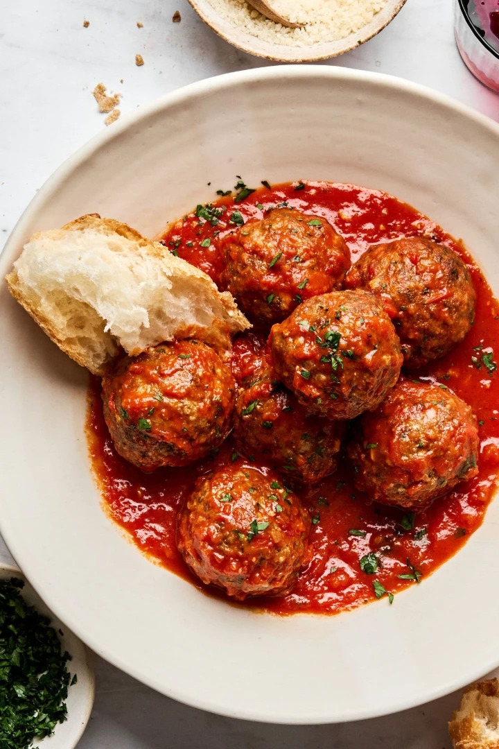 HOLIDAY MENU — SIMPLE ITALIAN COMFORT