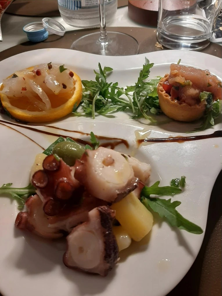 Local Dining Experience