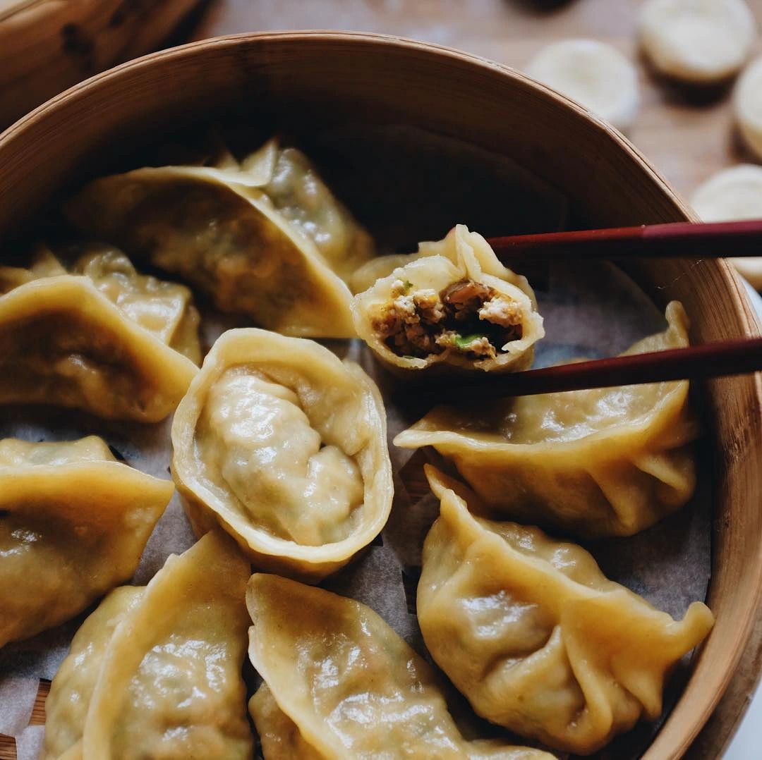 Ravioli cinesi al vapore (carne).jpg