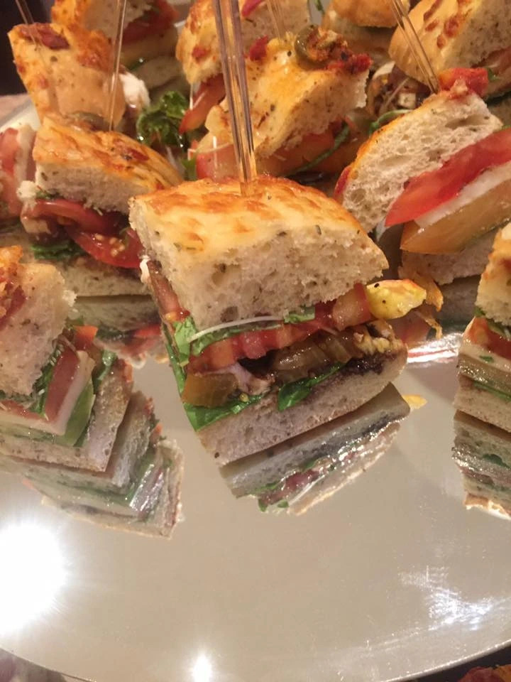 heirloom tomato focaccia.jpg