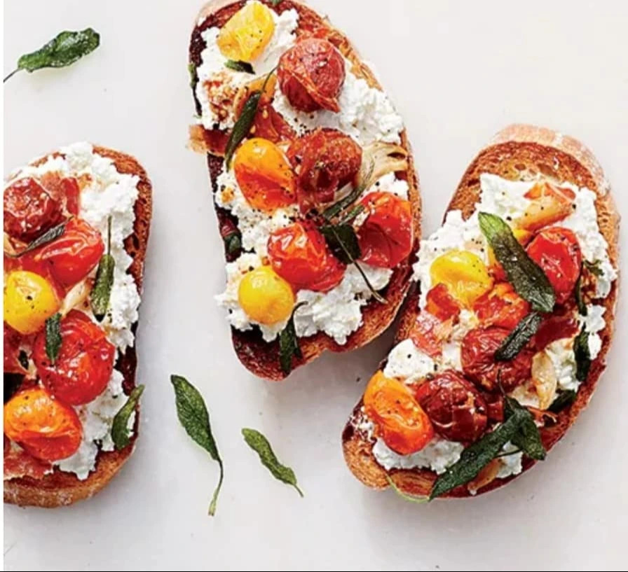 bruchetta, ricotta cheese and roasted mix cherry tomatoes.jpg bruchetta, ricotta cheese and roasted mix cherry tomatoes.jpg