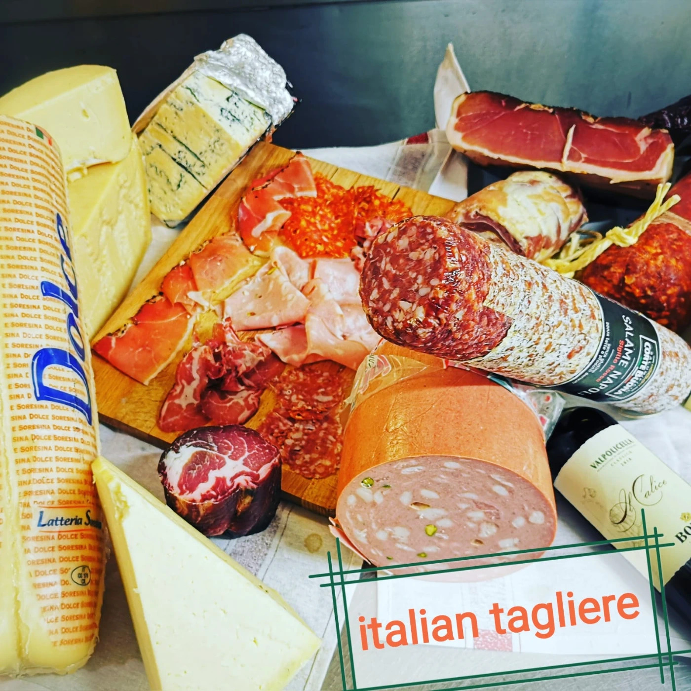 Italian tagliere.jpg Italian tagliere.jpg