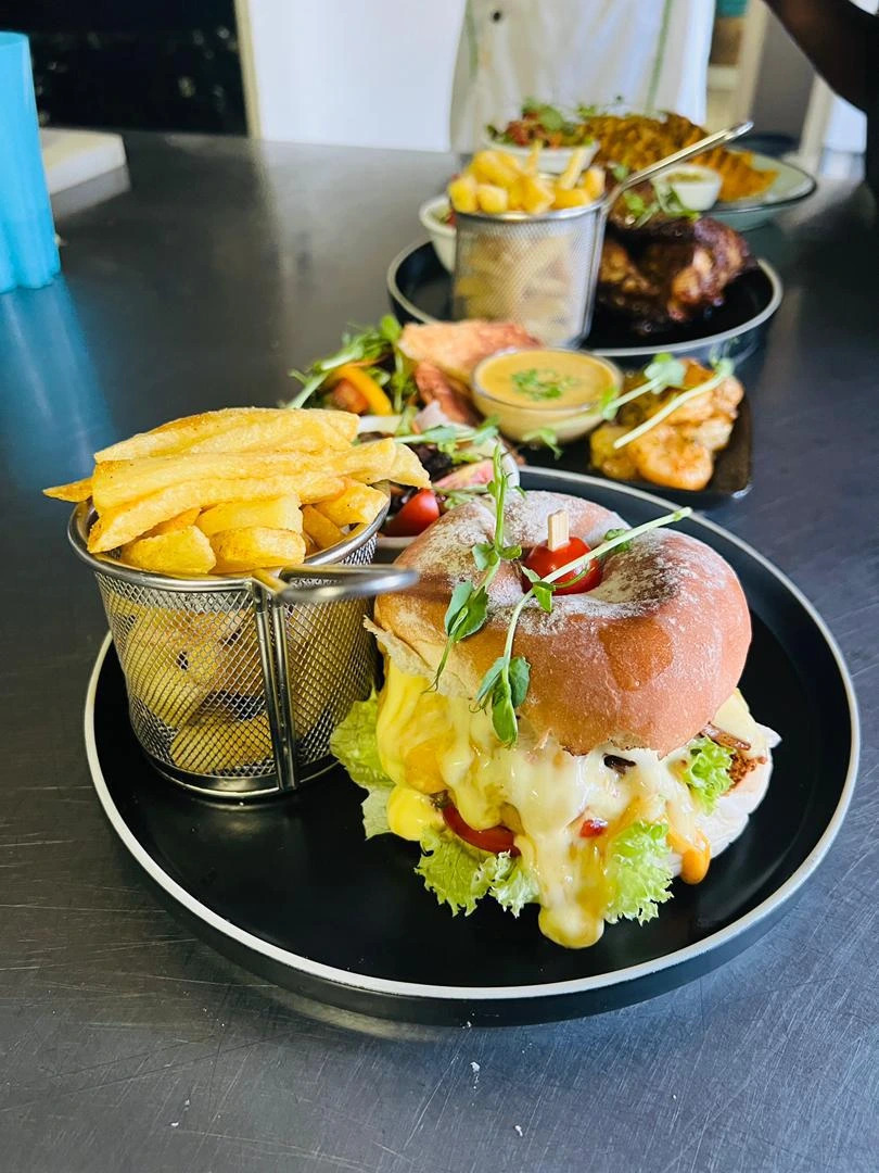 1000279082.jpg 1000279082.jpg