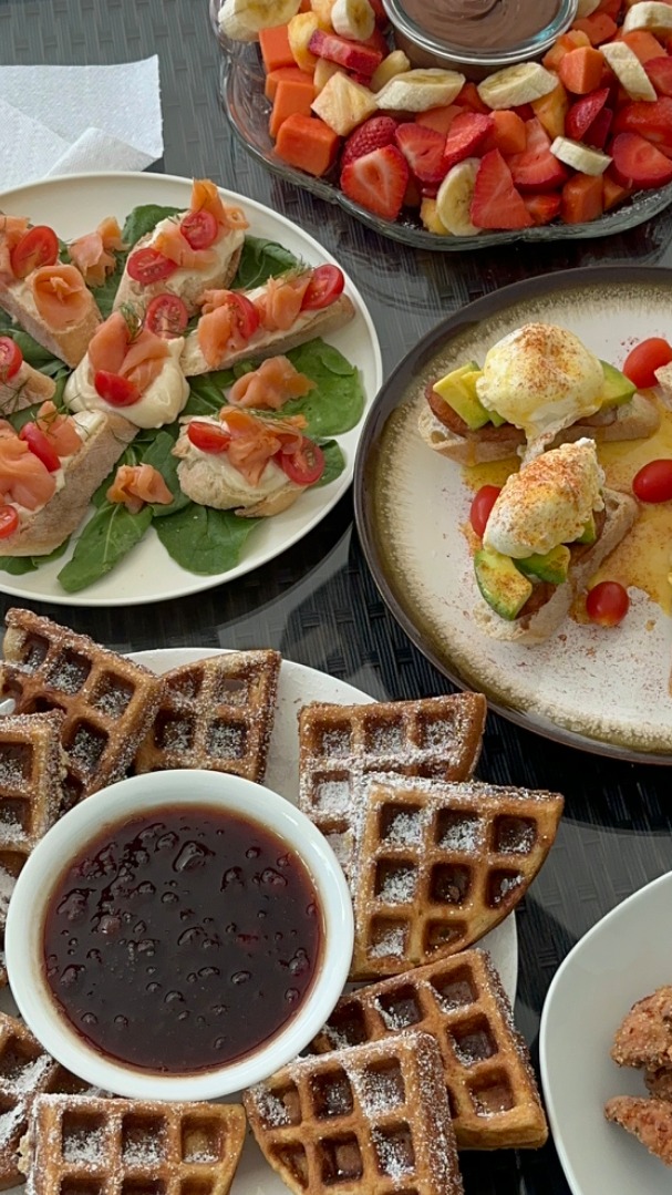 Breakfast & Brunch