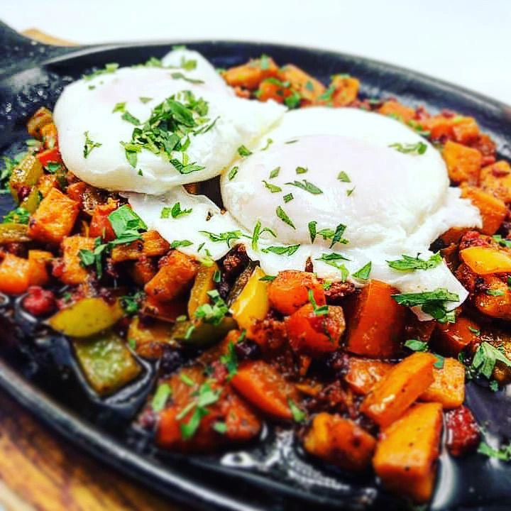 WhatsApp Image 2025-10-05 at 22.05.53 (1).jpeg