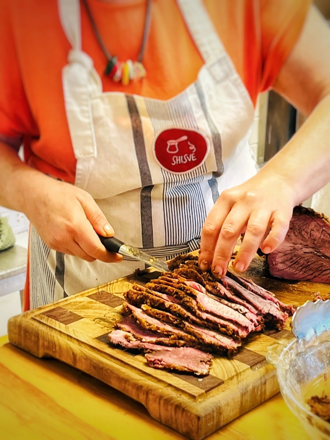 pastrami cortando.jpg