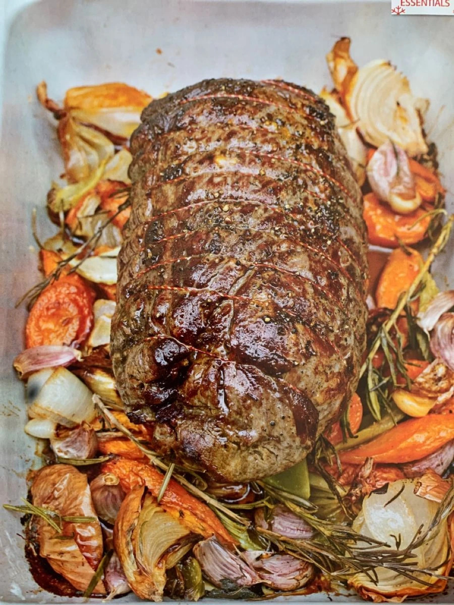 PIECE DOEUF ROTIE AUX HERBES.jpg
