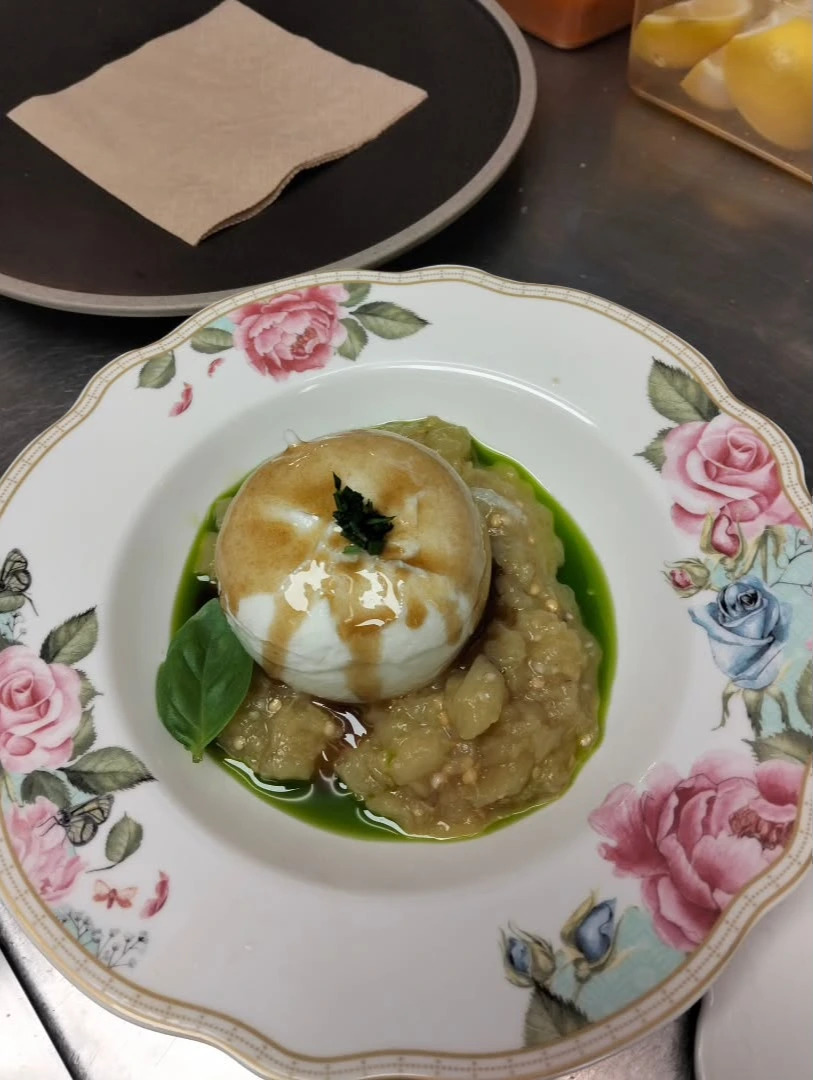 chef_mausham_3851196867787526801.jpg