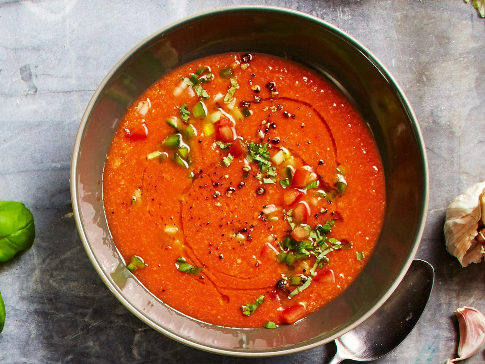klassische-gazpacho,id=1caf3c29,b=lecker,w=1600,rm=sk.jpg