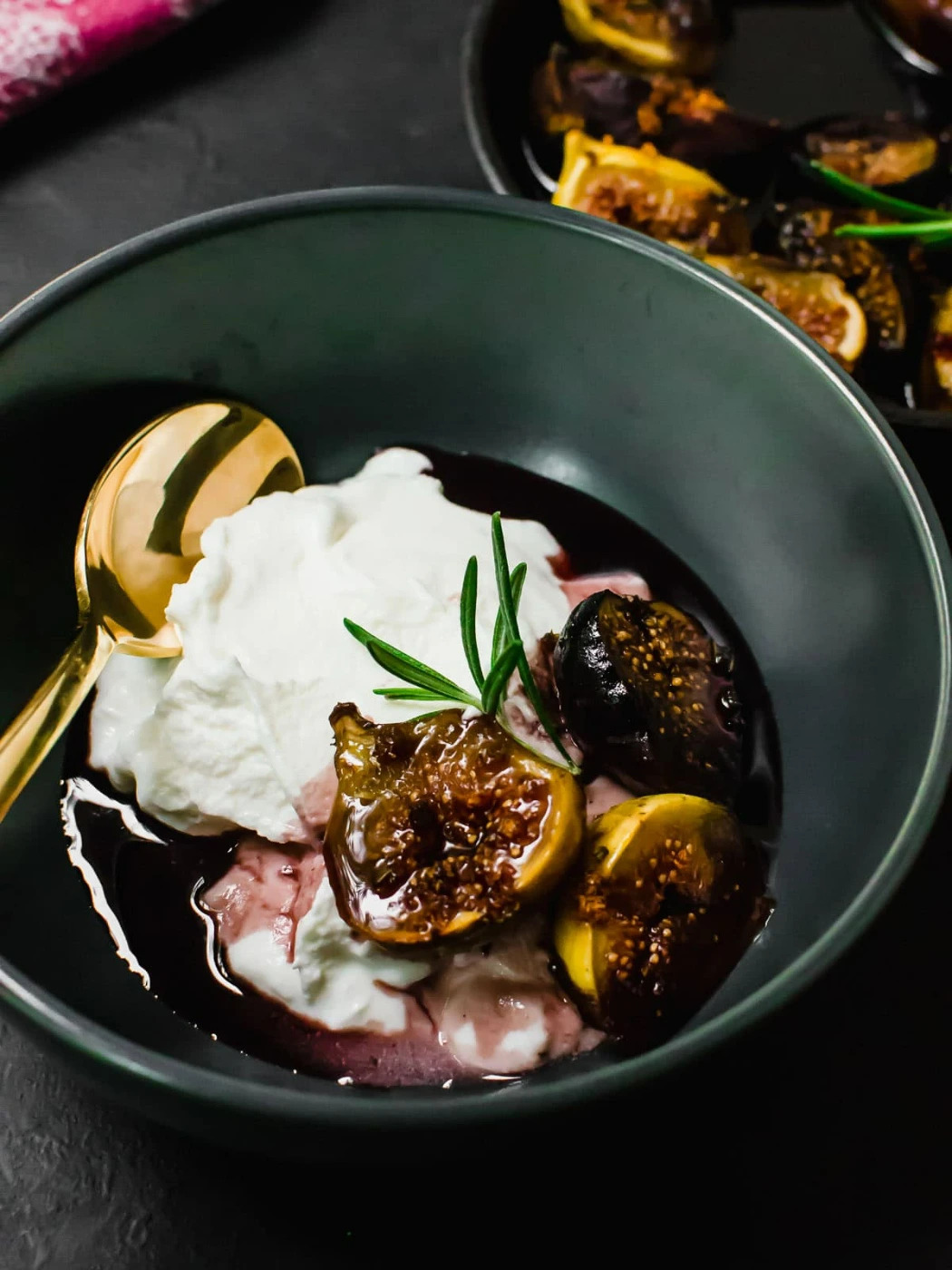 wine-roasted-figs-honey.jpg