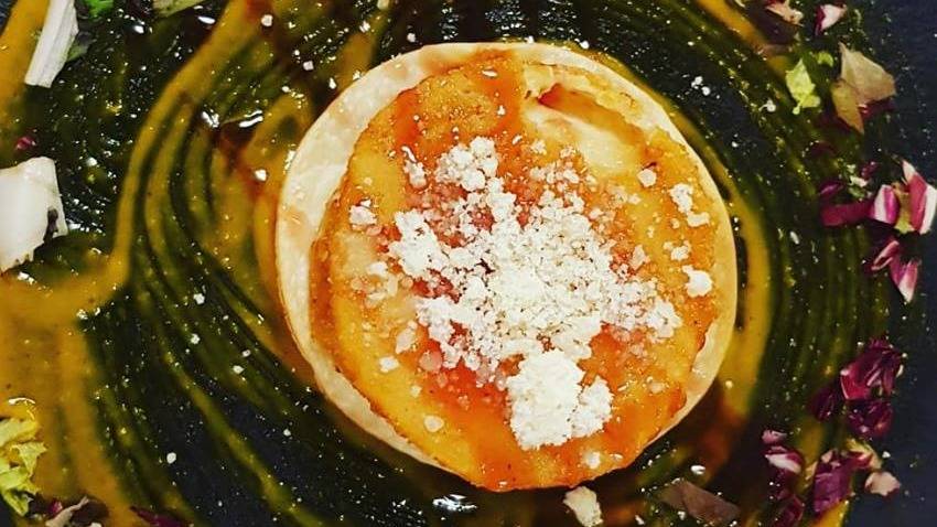 Queso de Cbra en cobertura con BInomio de Melazas de frutos rojos y Melocoton con Menbrillo.jpg Queso de Cbra en cobertura con BInomio de Melazas de frutos rojos y Melocoton con Menbrillo.jpg
