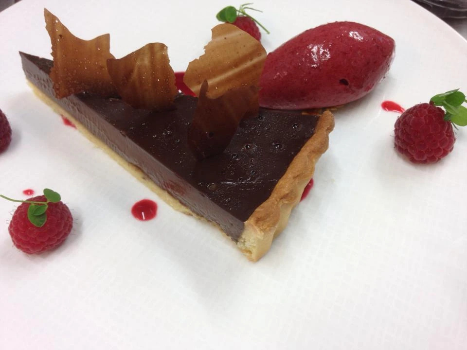 tarte chocolat framboise.jpg tarte chocolat framboise.jpg