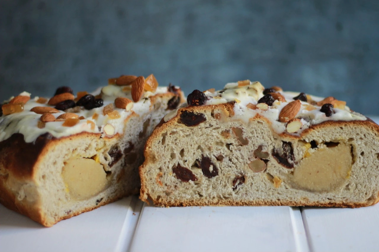 stollen 2.jpg stollen 2.jpg