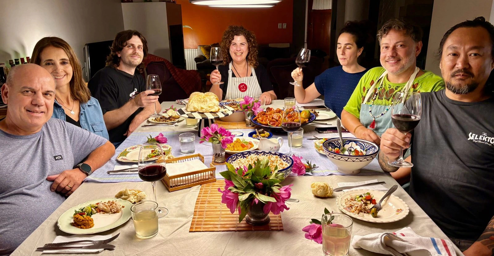 mesa c copas y brindis.jpeg mesa c copas y brindis.jpeg