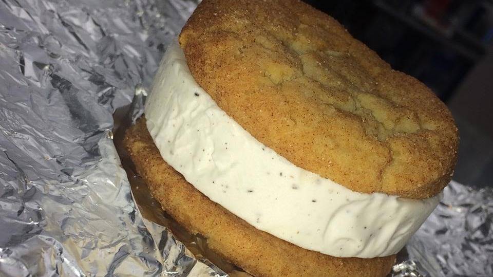 homemade ice cream sandwiches.jpg homemade ice cream sandwiches.jpg