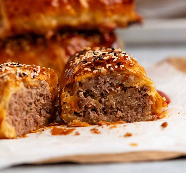 B85-Beef-sausage-rolls-recipe_1.jpg B85-Beef-sausage-rolls-recipe_1.jpg