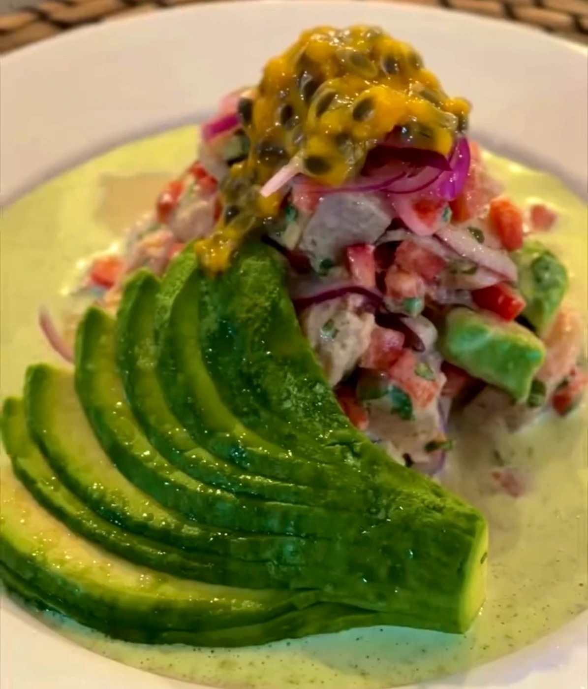Ceviche de salmon con maracuya.jpg Ceviche de salmon con maracuya.jpg