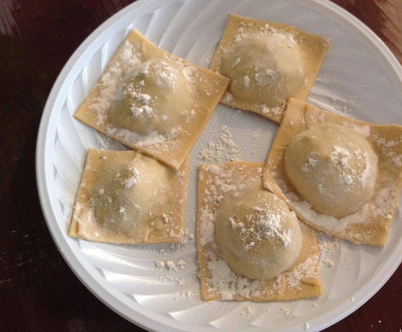 raviolis_rellenos_de_carne_55392_paso_7_orig.jpg raviolis_rellenos_de_carne_55392_paso_7_orig.jpg