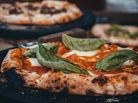 Pizza margherita.jpg