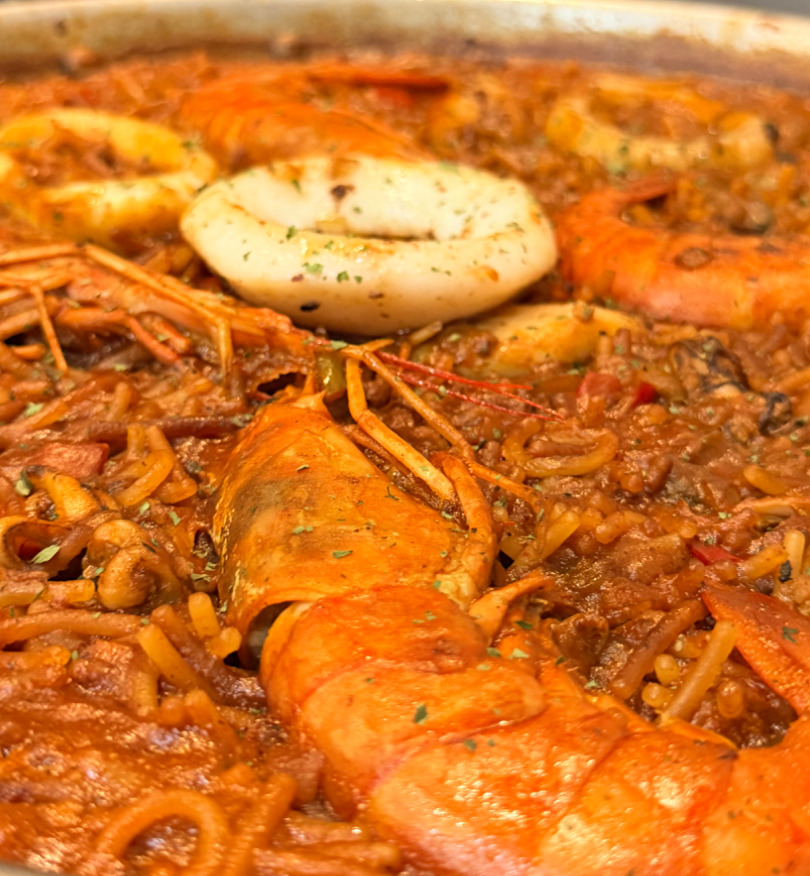 Fideuá del Mar Cantábrico