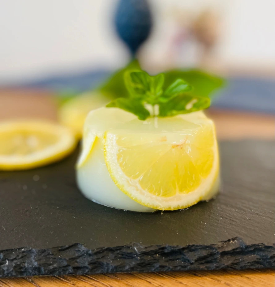 Siracusa: travelling between sea sea and the citrus