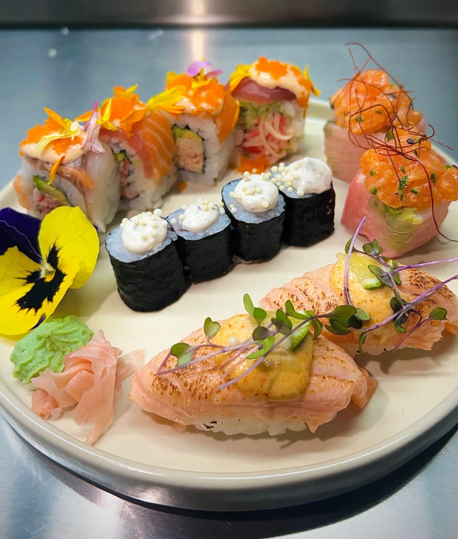 Cena de sushi en vivo