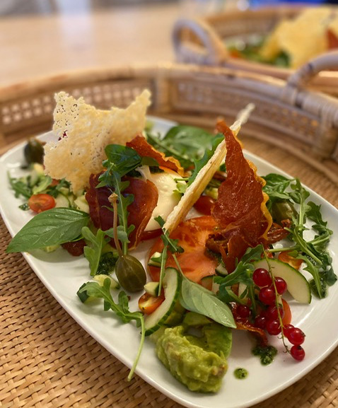 3 Courses Menu A La Carte