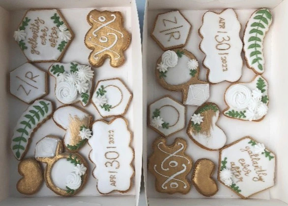 icing cookies.jpg icing cookies.jpg
