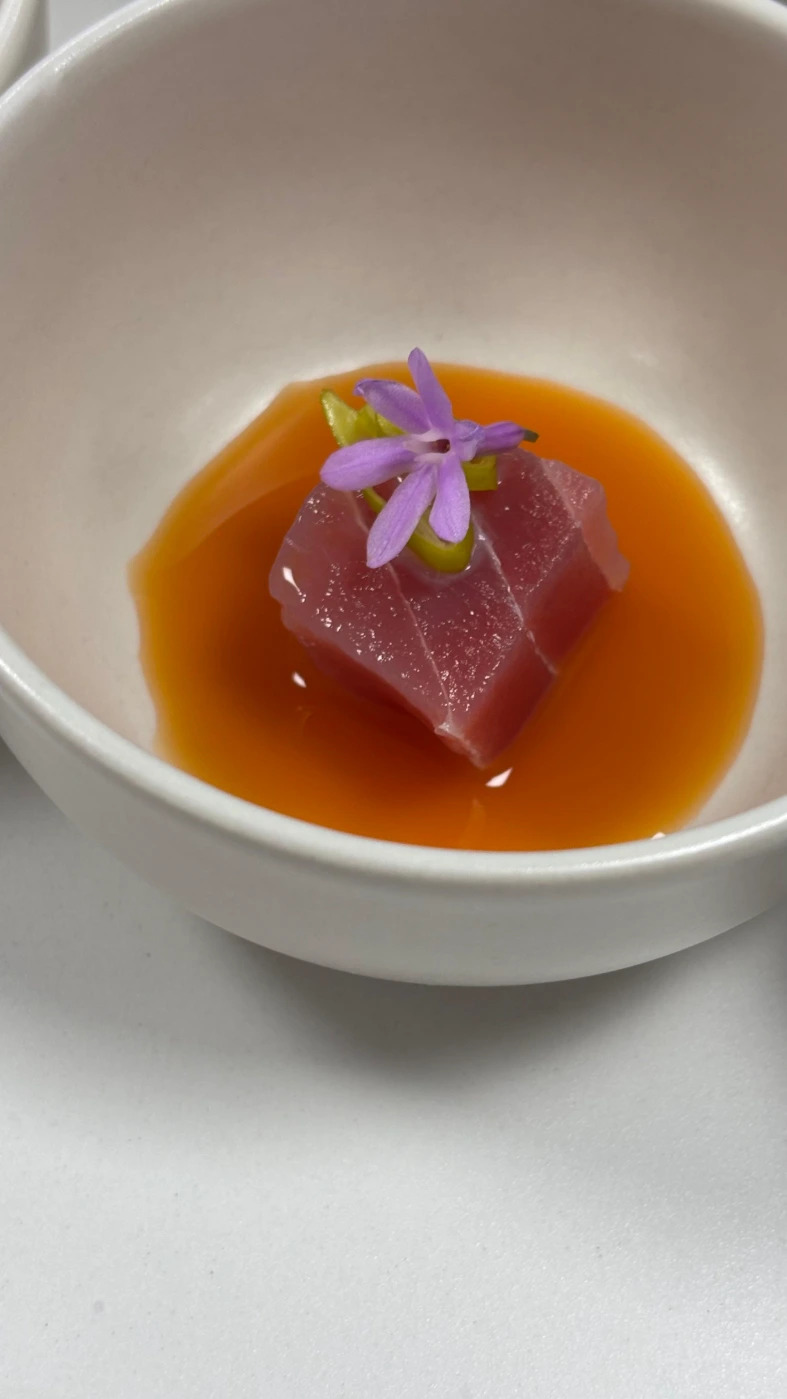 Atún con agua de tomate.jpg Atún con agua de tomate.jpg