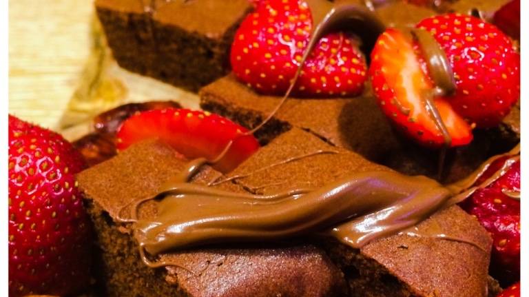 13strawberrychocolateanddatepudding.jpg