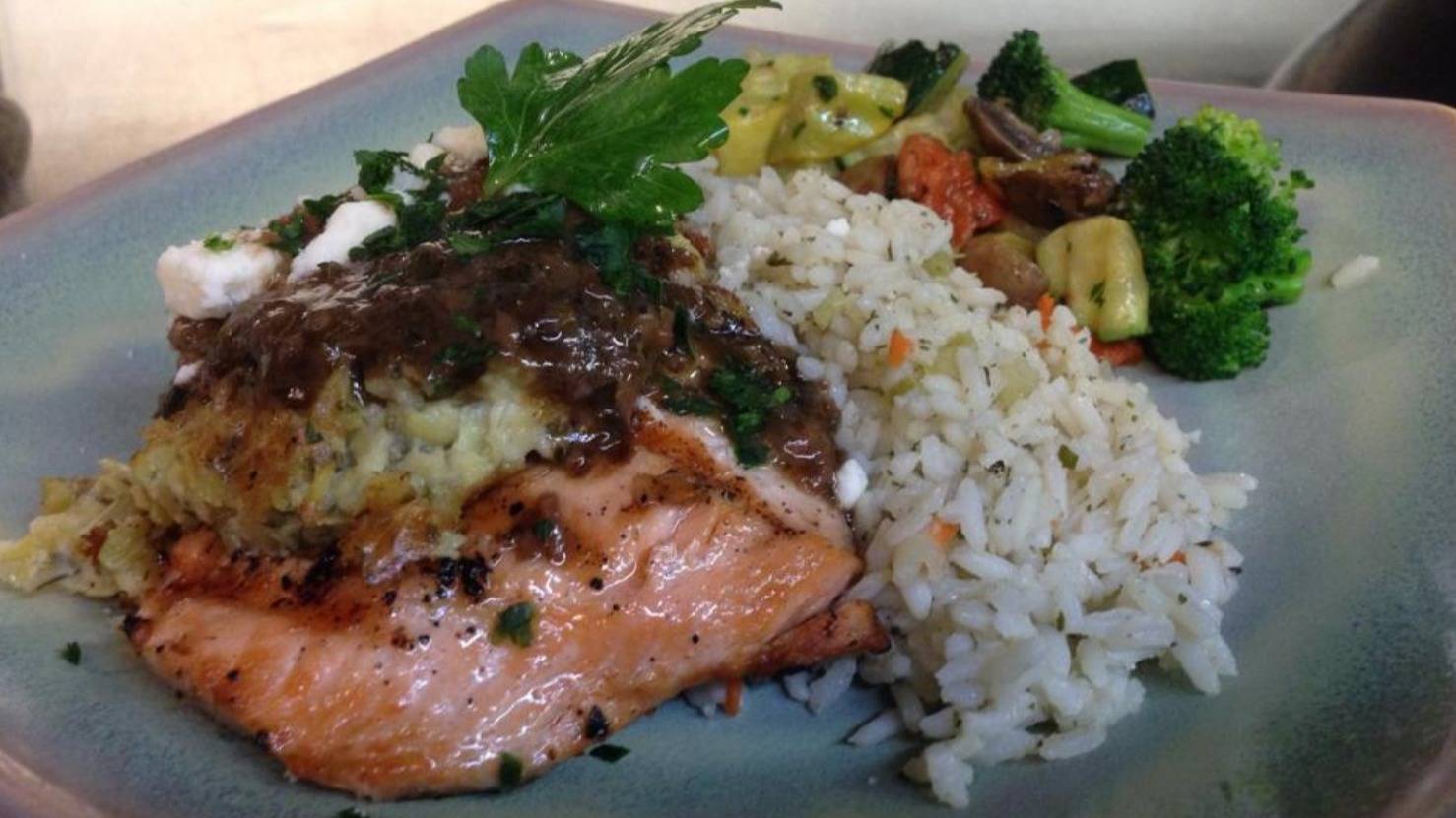 Salmon dinner.jpg Salmon dinner.jpg