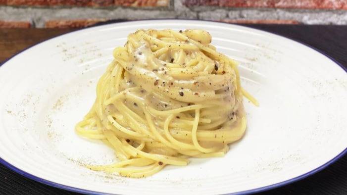 Spaghetti cacio e pepe.webp