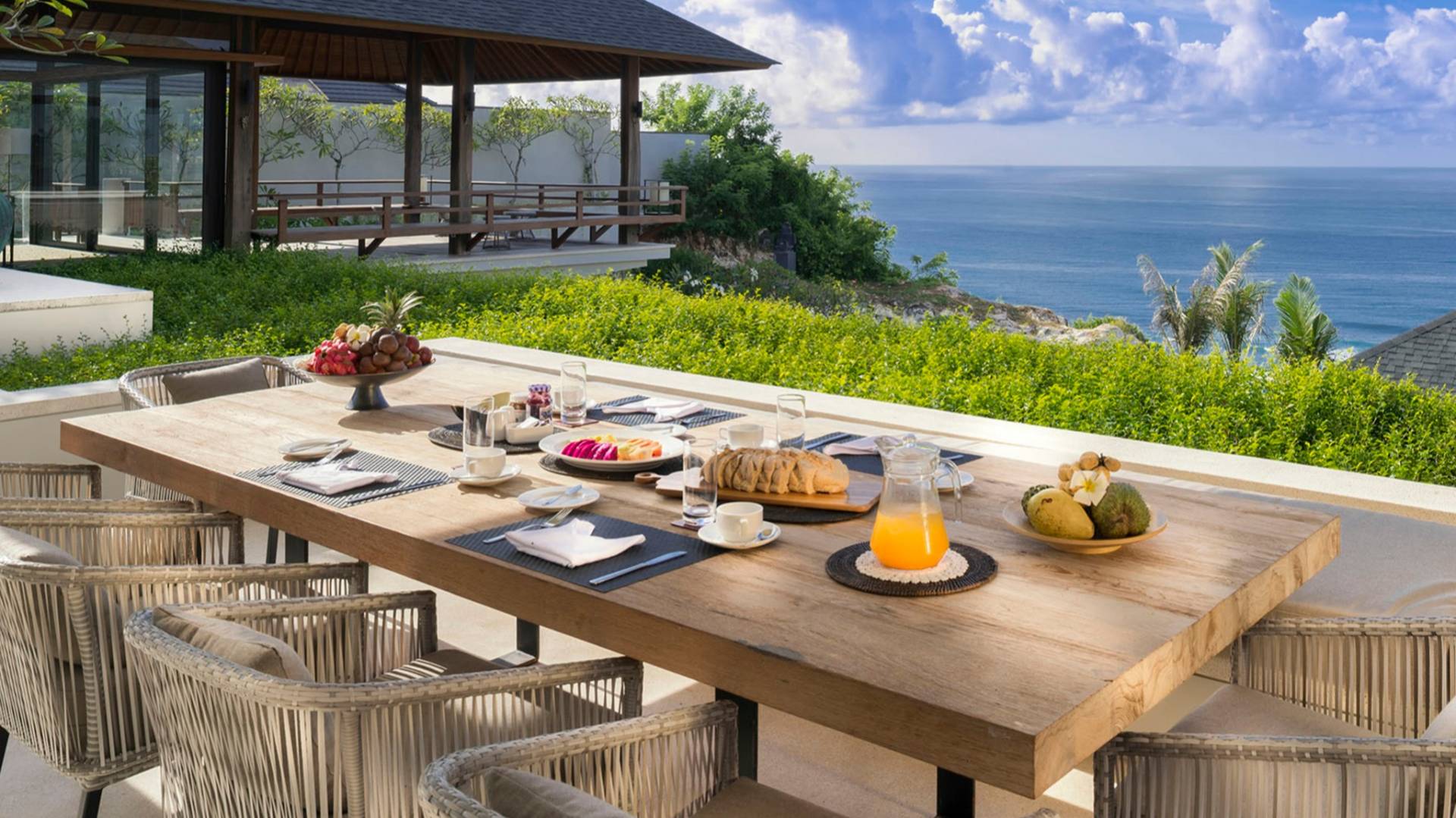 villa-soham-luxury-villa-uluwatu-breakfast (1).jpg villa-soham-luxury-villa-uluwatu-breakfast (1).jpg