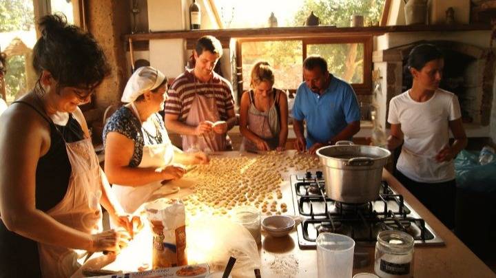 Cooking Italian.jpg Cooking Italian.jpg