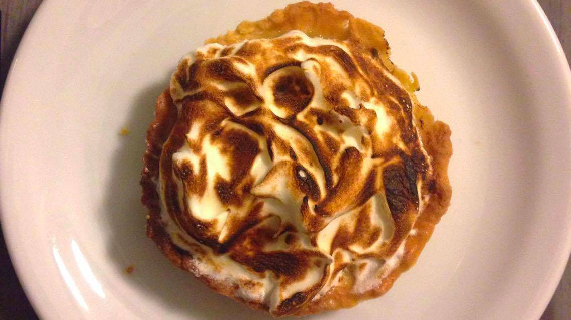 Lemon Meringue tart .jpg Lemon Meringue tart .jpg