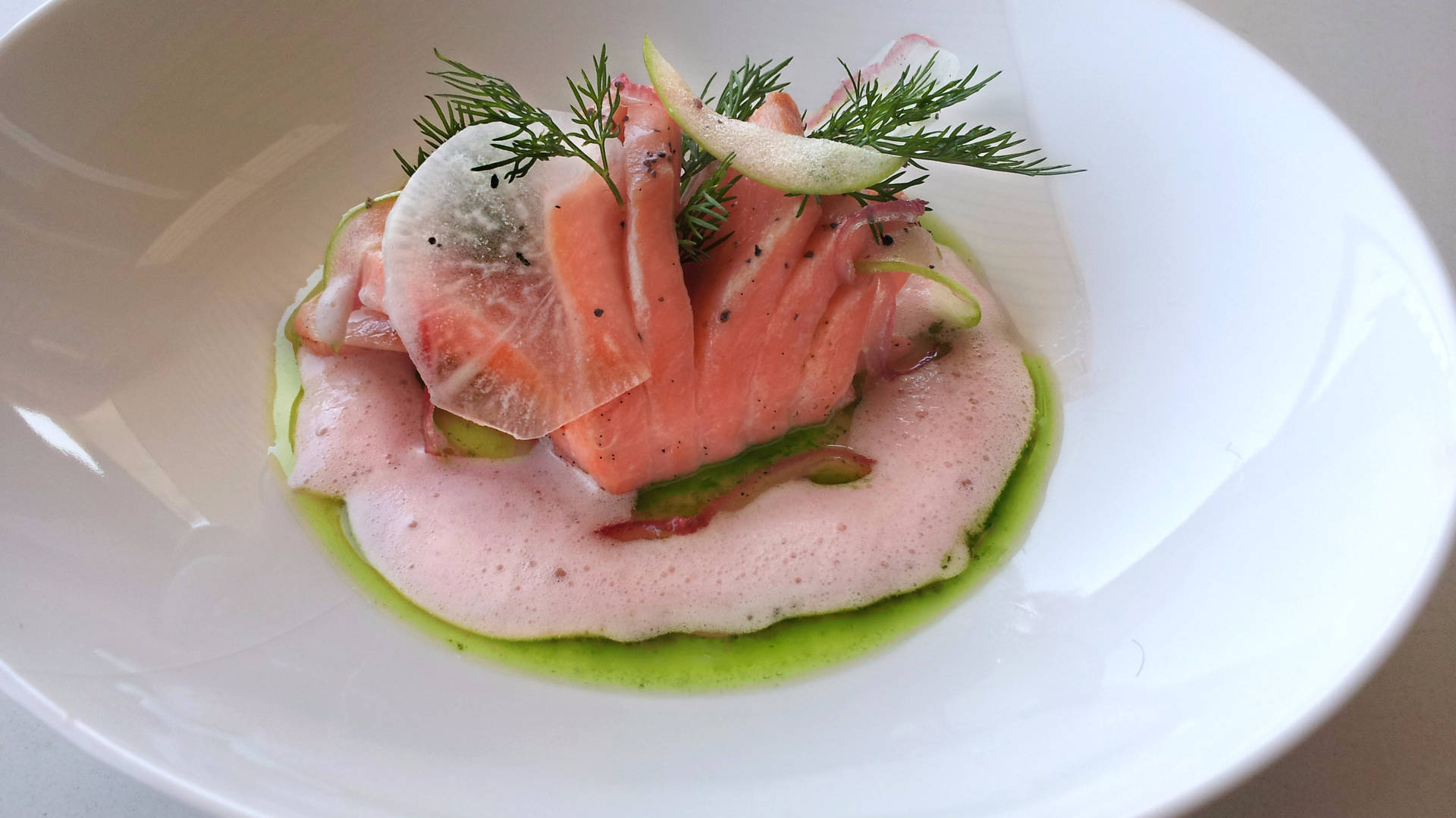 Salmon y encurtidos.jpg Salmon y encurtidos.jpg