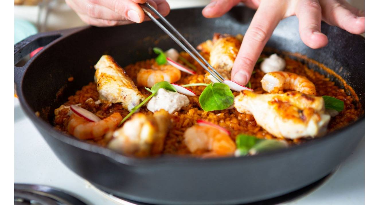 paella pinzas.png