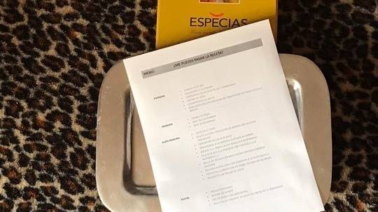 ¿ME PUEDES PASAR LA RECETA?